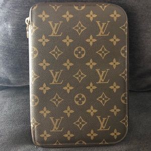 Louis Vuitton large Agenda